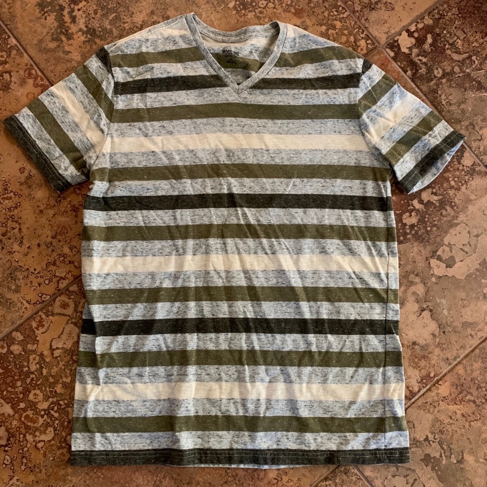 Neutral striped men’s t-shirt